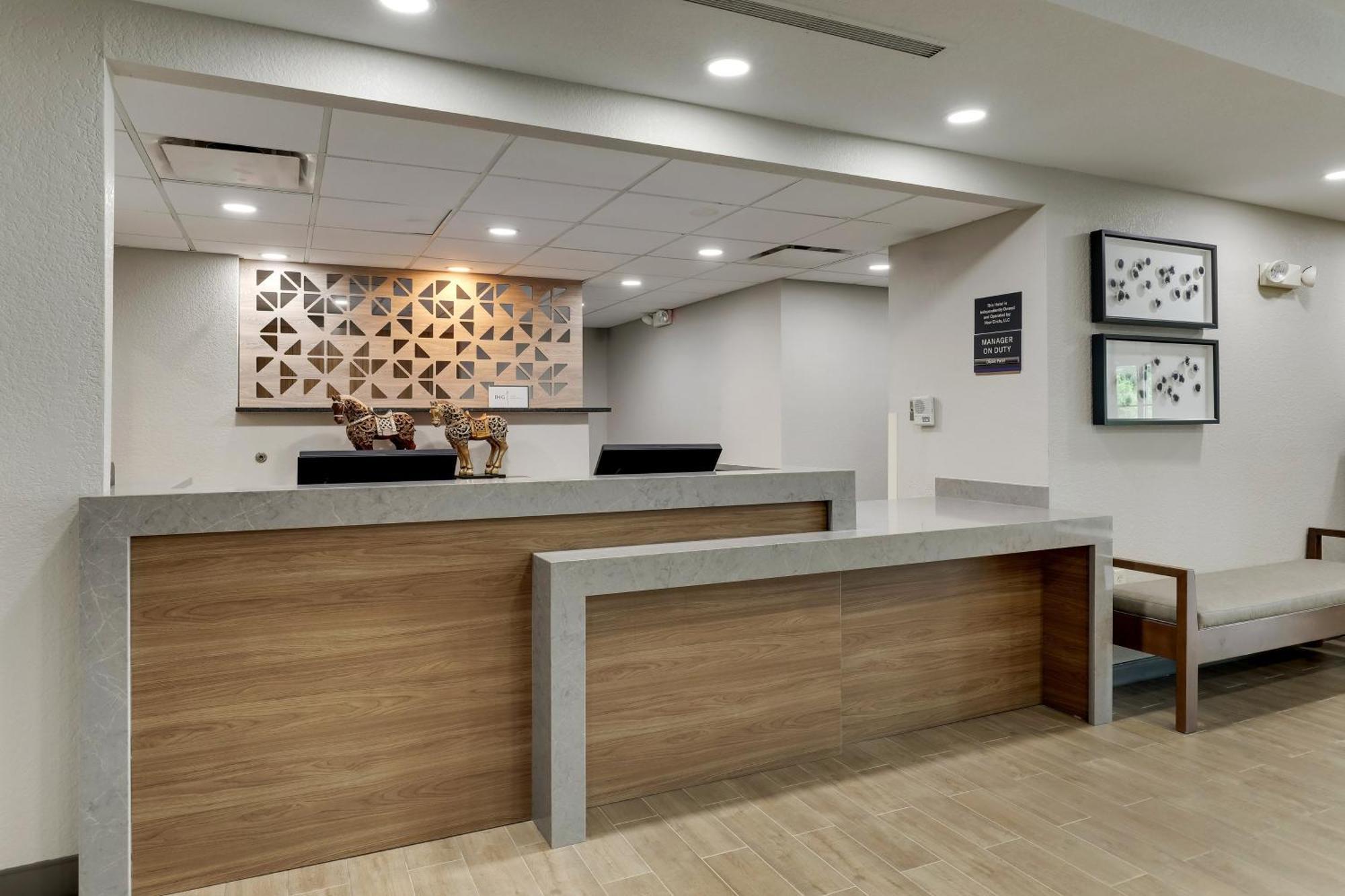 Candlewood Suites Lexington By Ihg Eksteriør bilde